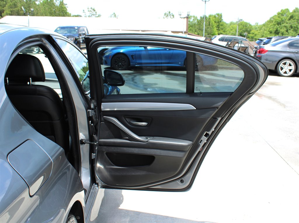 2016 BMW 5-Series 535d photo