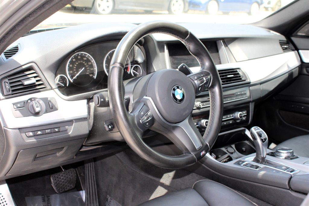 2016 BMW 5-Series 535d photo