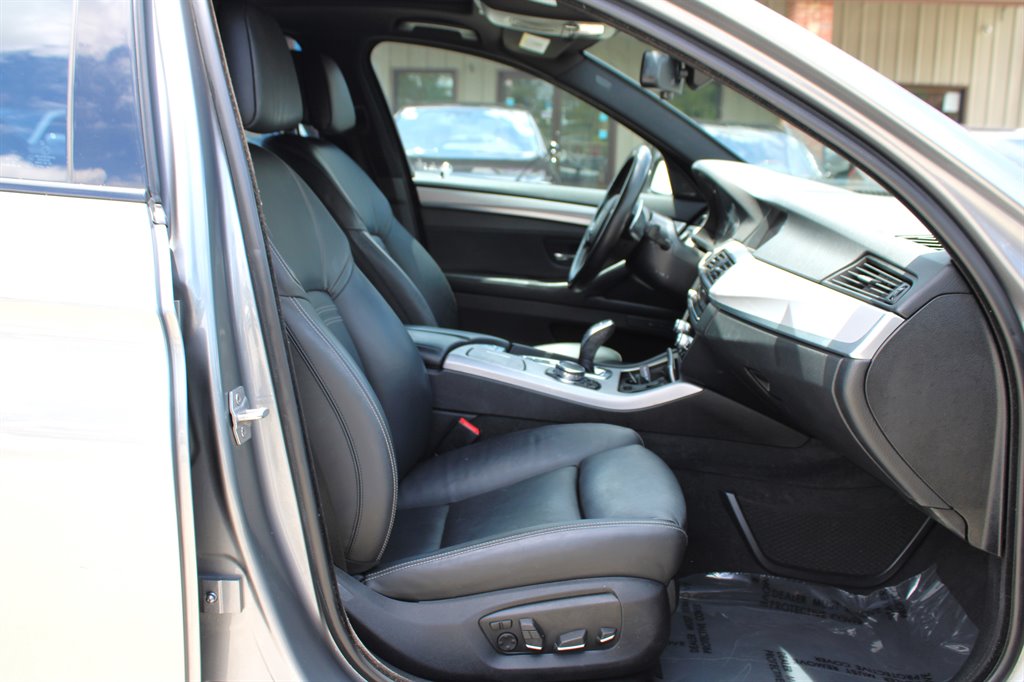 2016 BMW 5-Series 535d photo