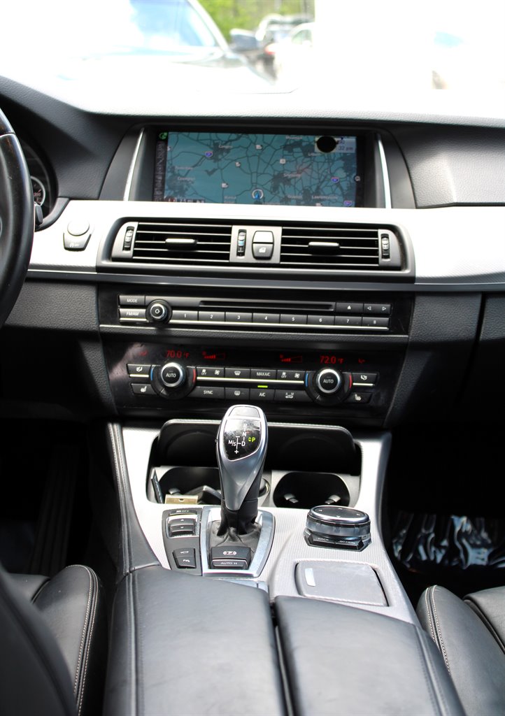 2016 BMW 5-Series 535d photo