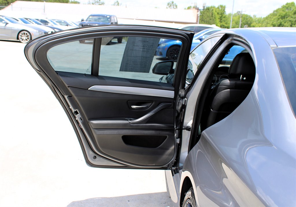 2016 BMW 5-Series 535d photo