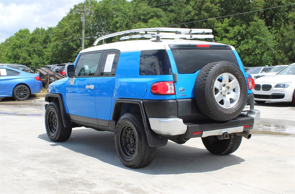 2007 Toyota FJ Cruiser photo