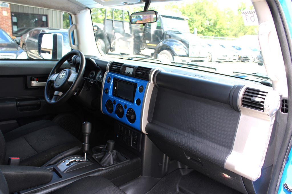 2007 Toyota FJ Cruiser photo
