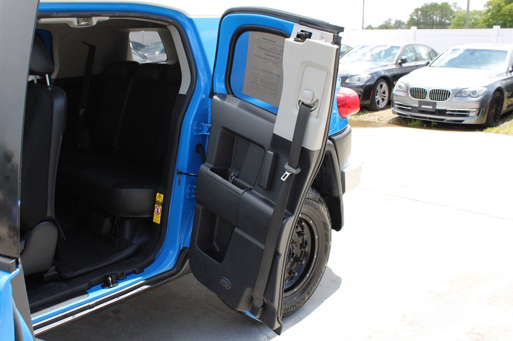 2007 Toyota FJ Cruiser photo