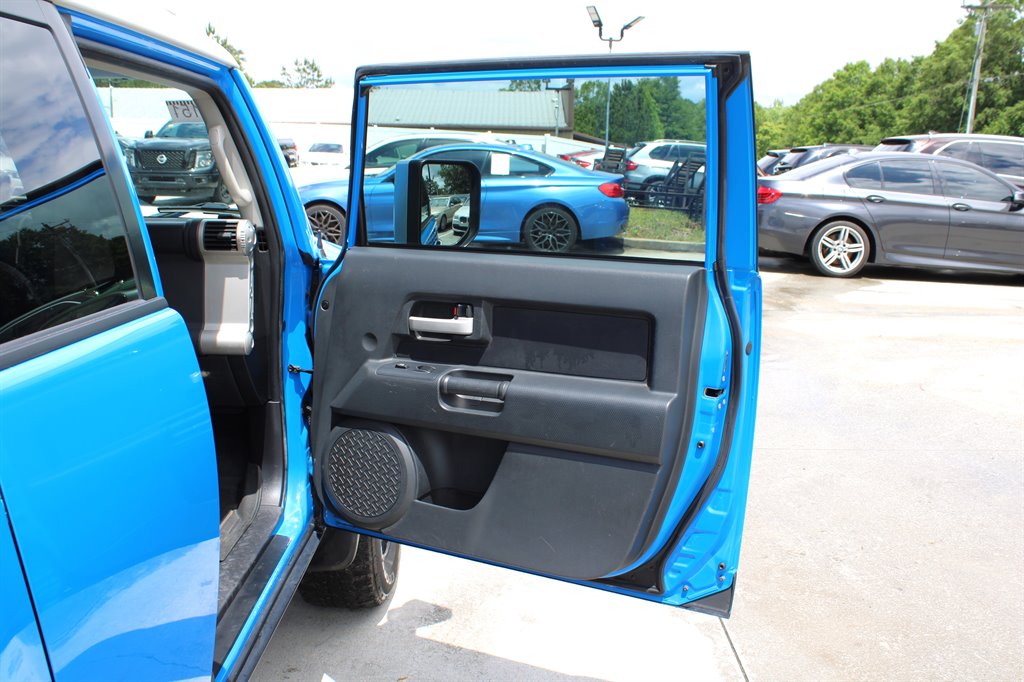 2007 Toyota FJ Cruiser photo