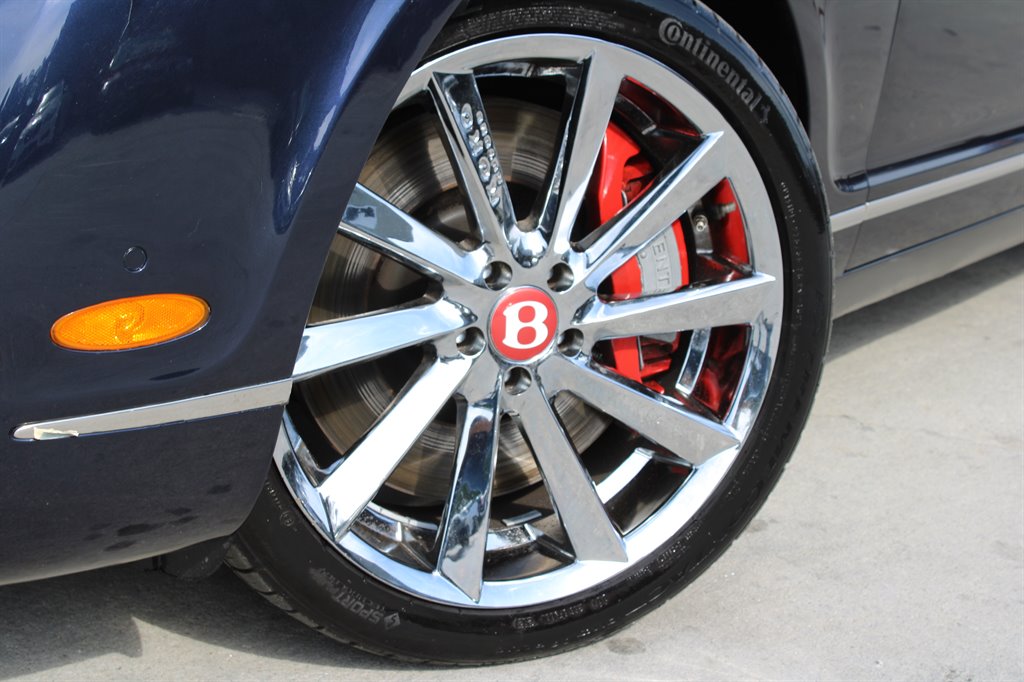 2006 Bentley MDX photo