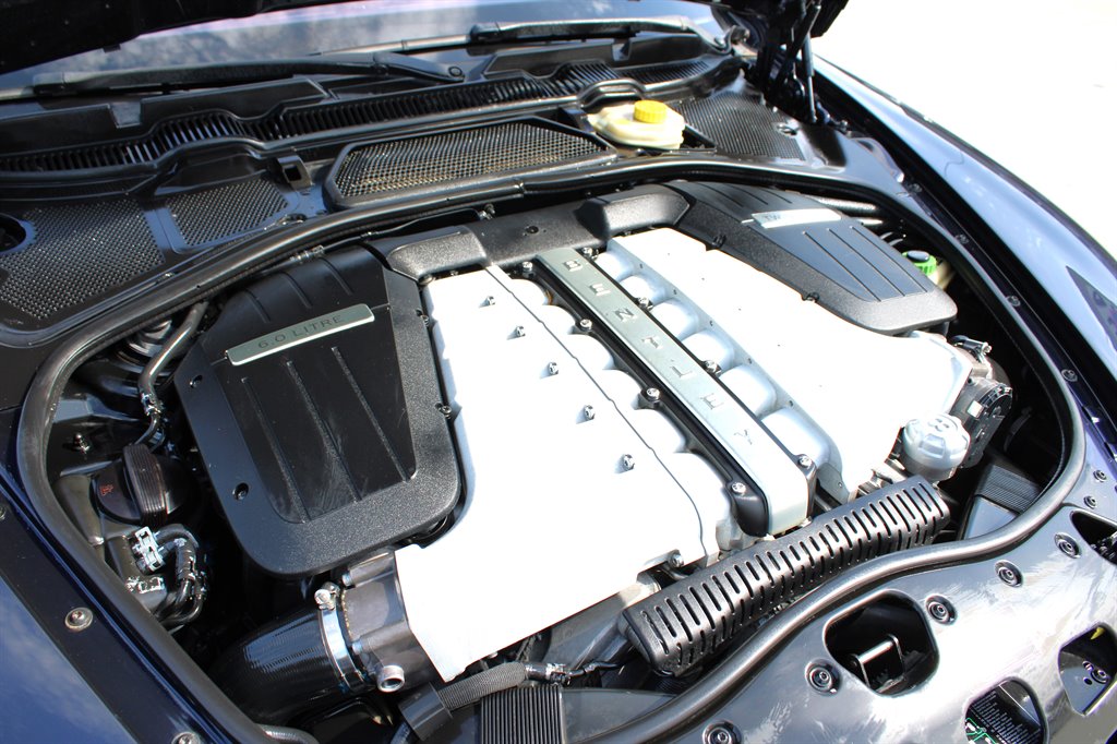 2006 Bentley MDX photo