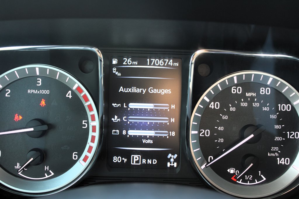 2018 Nissan Titan XD SV photo