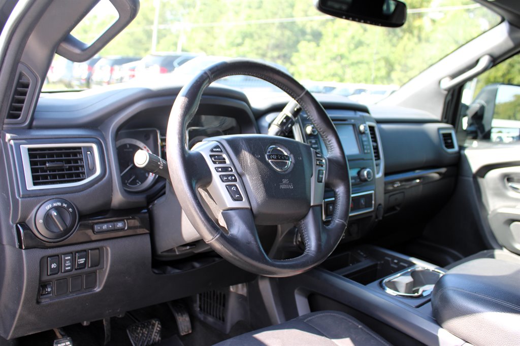 2018 Nissan Titan XD SV photo