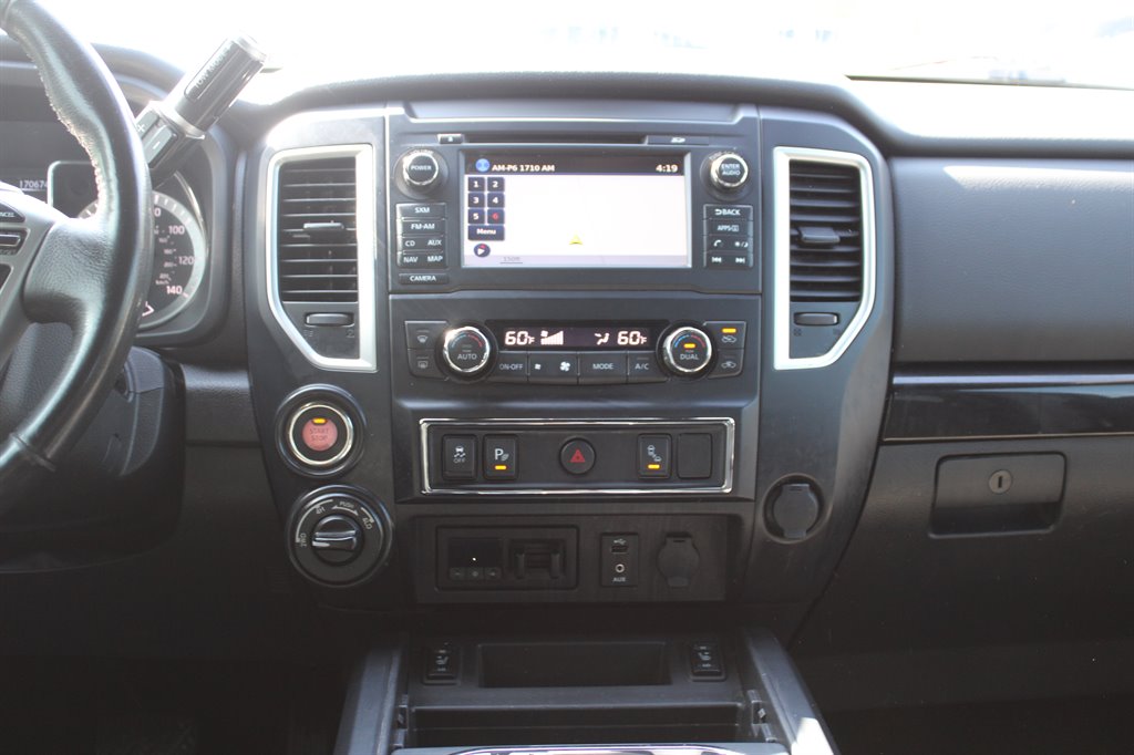 2018 Nissan Titan XD SV photo