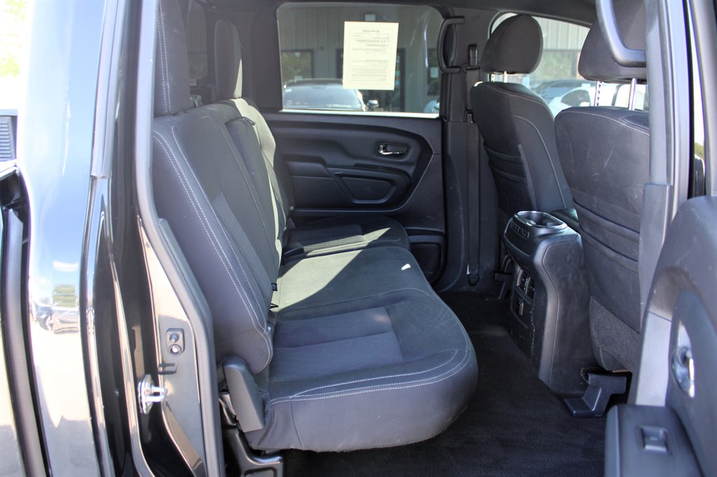2018 Nissan Titan XD SV photo