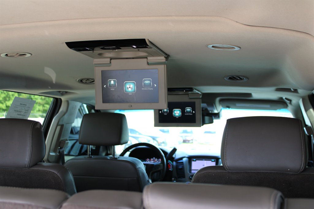 2017 GMC Yukon XL 1500 Denali photo