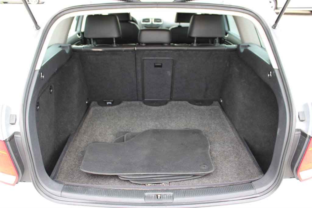 2014 Volkswagen Jetta SportWagen TDI photo