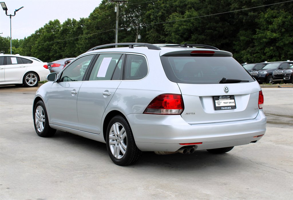 2014 Volkswagen Jetta SportWagen TDI photo