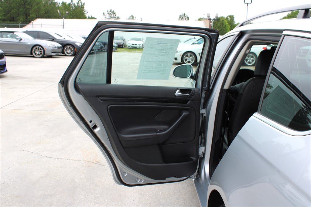 2014 Volkswagen Jetta SportWagen TDI photo
