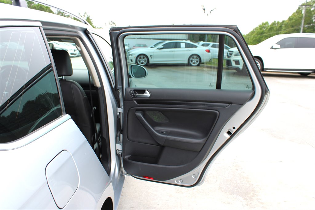 2014 Volkswagen Jetta SportWagen TDI photo