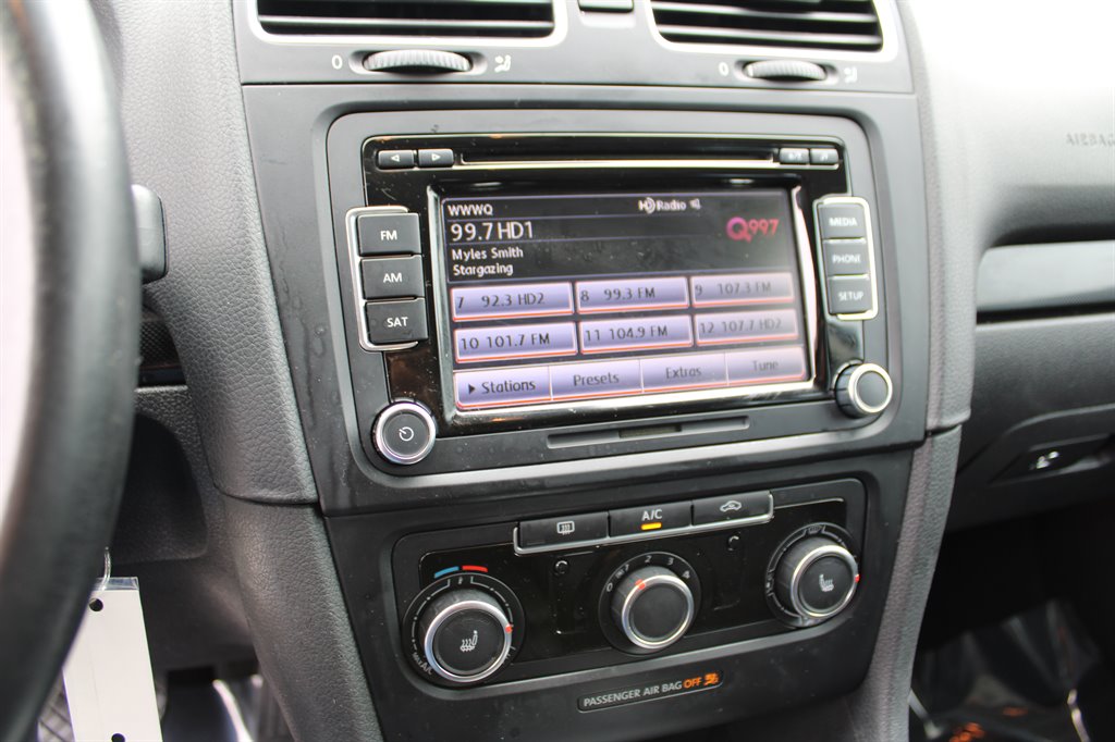 2014 Volkswagen Jetta SportWagen TDI photo
