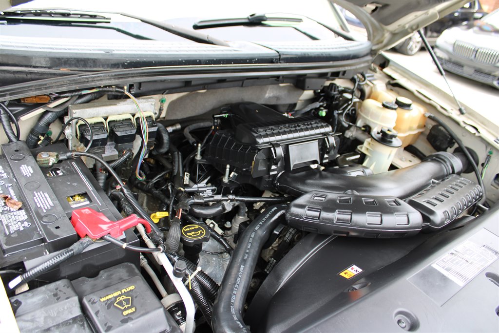 2006 Lincoln Mark LT photo
