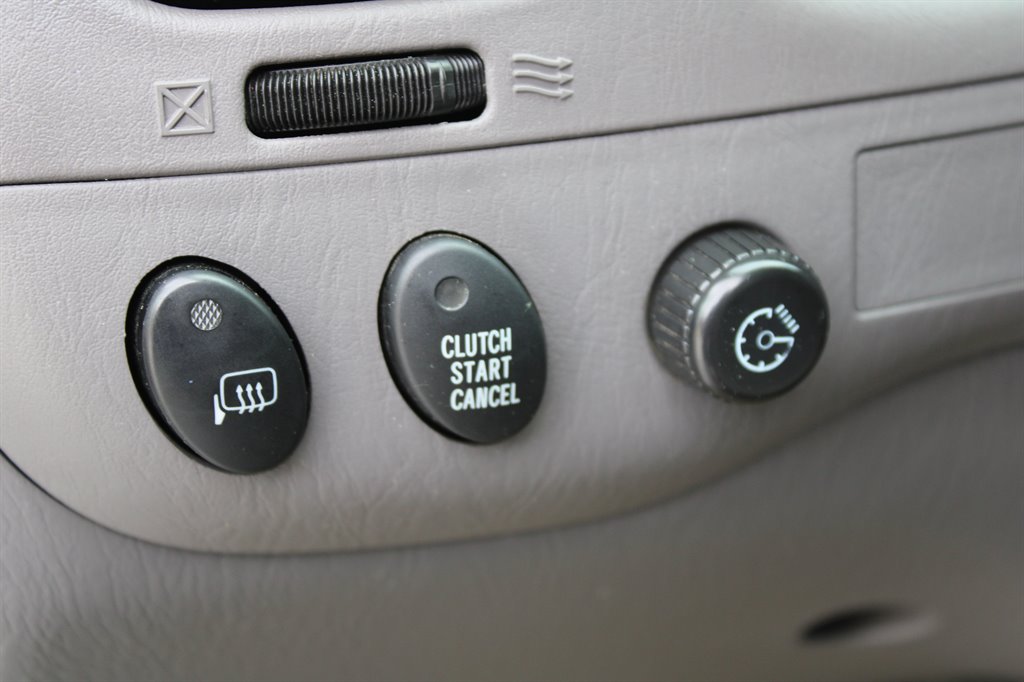 2004 Toyota Tundra SR5 photo