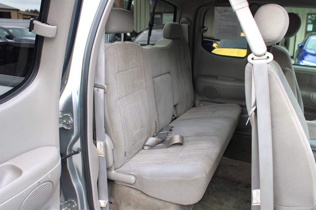 2004 Toyota Tundra SR5 photo