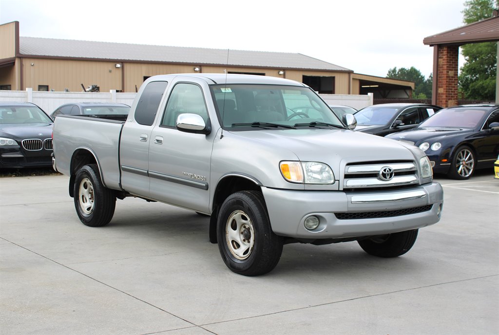 2004 Toyota Tundra SR5 photo
