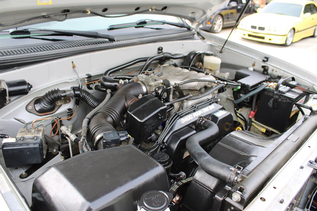 2004 Toyota Tundra SR5 photo