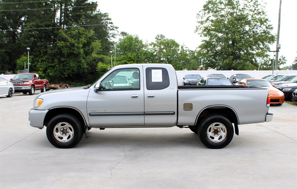 2004 Toyota Tundra SR5 photo
