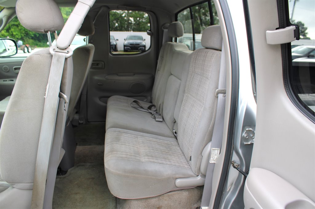 2004 Toyota Tundra SR5 photo