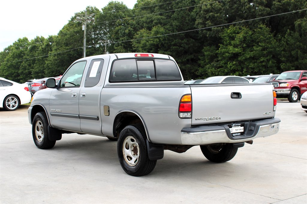 2004 Toyota Tundra SR5 photo