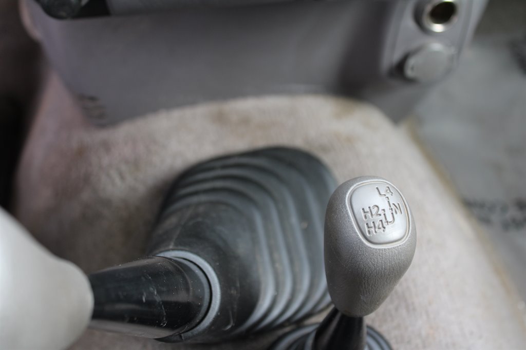 2004 Toyota Tundra SR5 photo