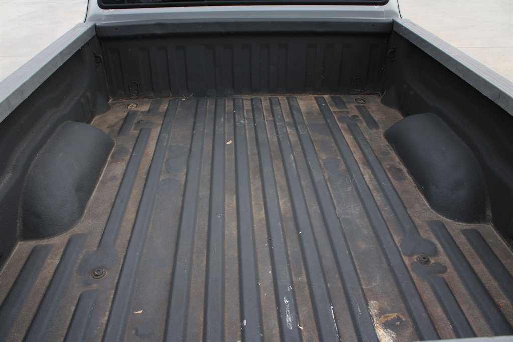 2004 Toyota Tundra SR5 photo