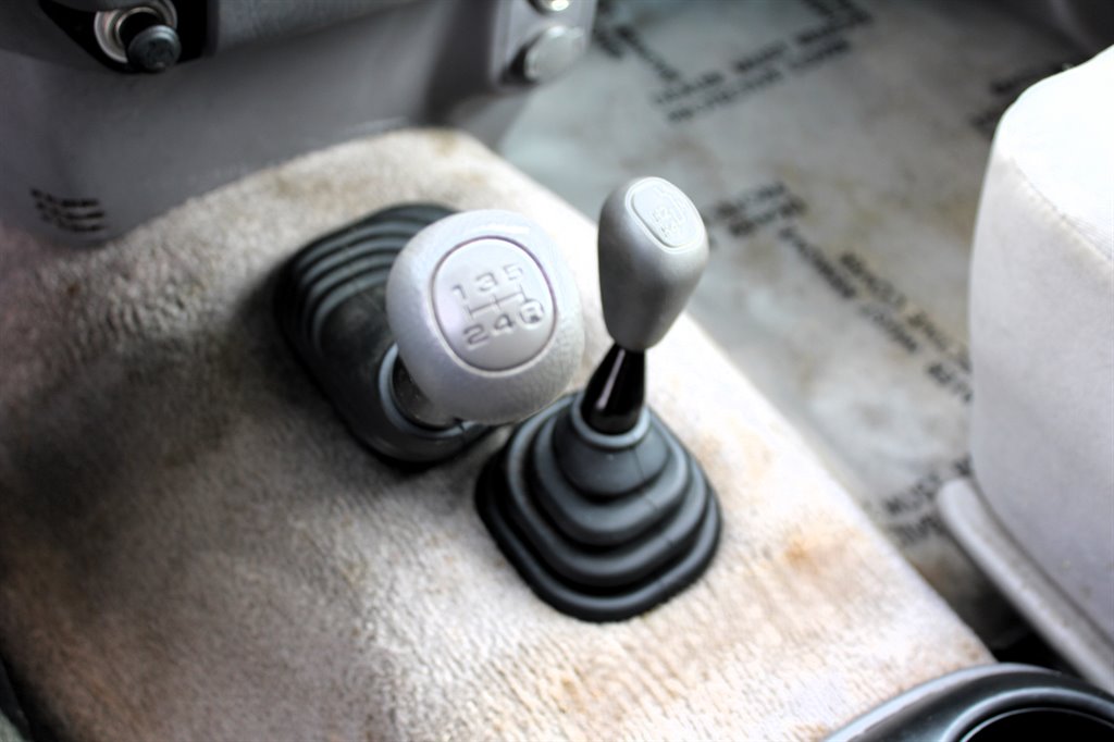 2004 Toyota Tundra SR5 photo