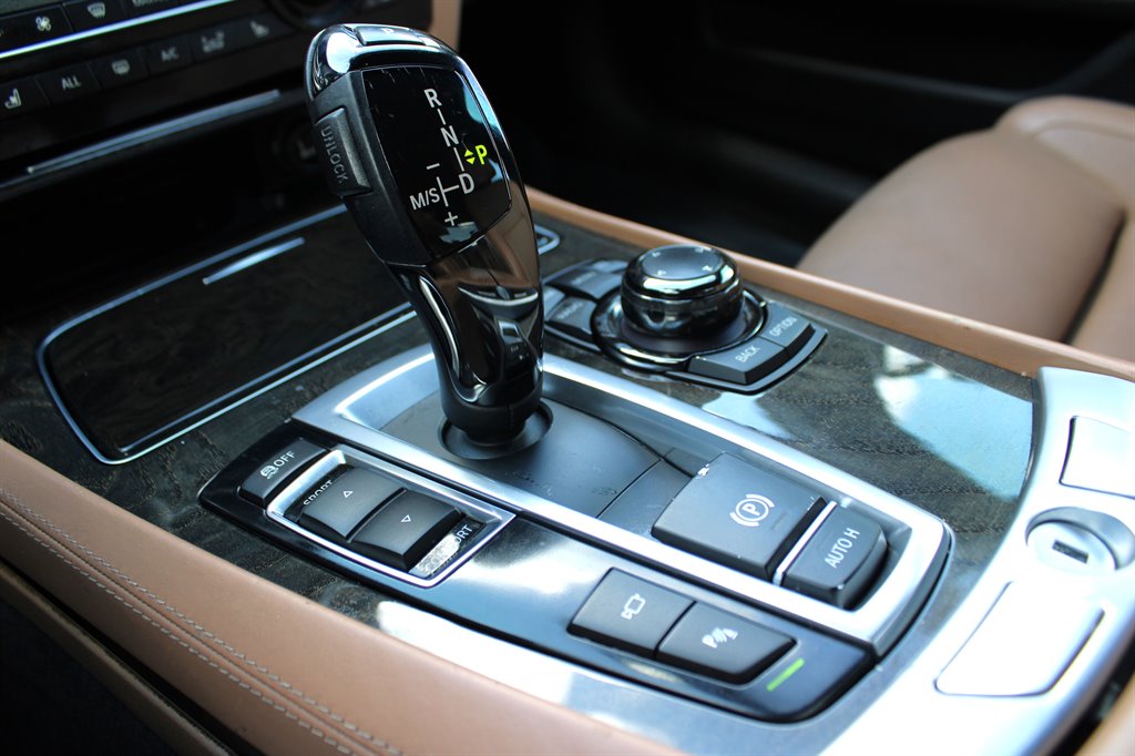 2013 BMW 750Li xDrive - $12,995