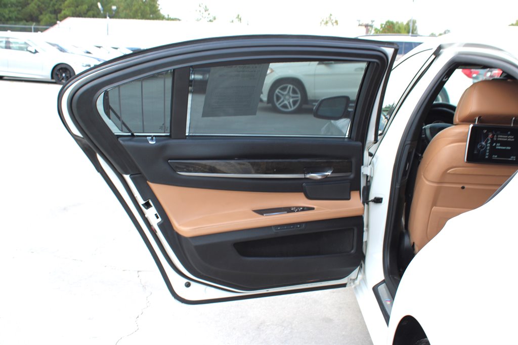 2013 BMW 750Li xDrive - $12,995