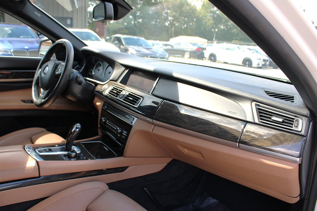 2013 BMW 750Li xDrive - $12,995
