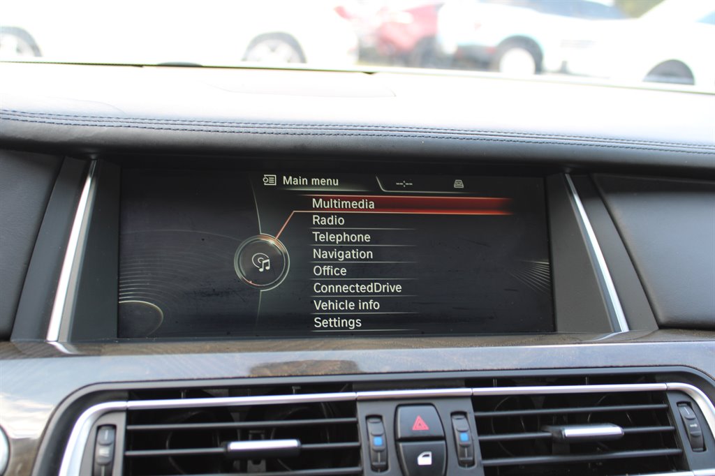 2013 BMW 750Li xDrive - $12,995