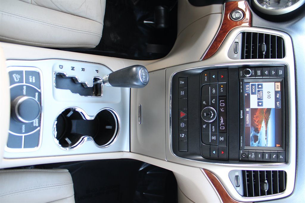 2013 Jeep Cherokee - $9,995