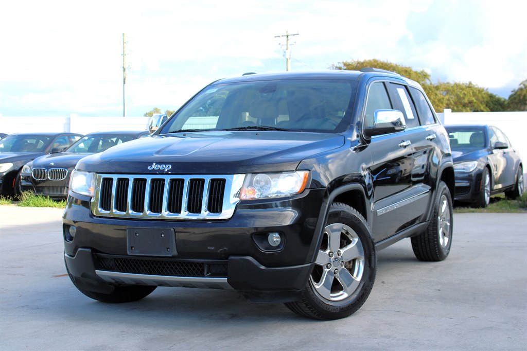 2013 Jeep Cherokee - $9,995
