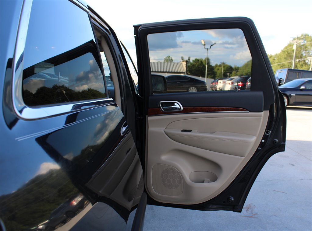 2013 Jeep Cherokee - $9,995