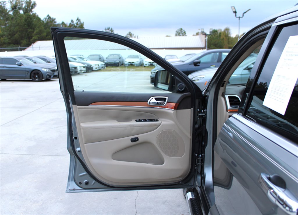 2012 Jeep Cherokee - $9,995