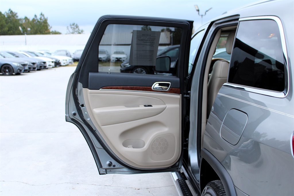 2012 Jeep Cherokee - $9,995