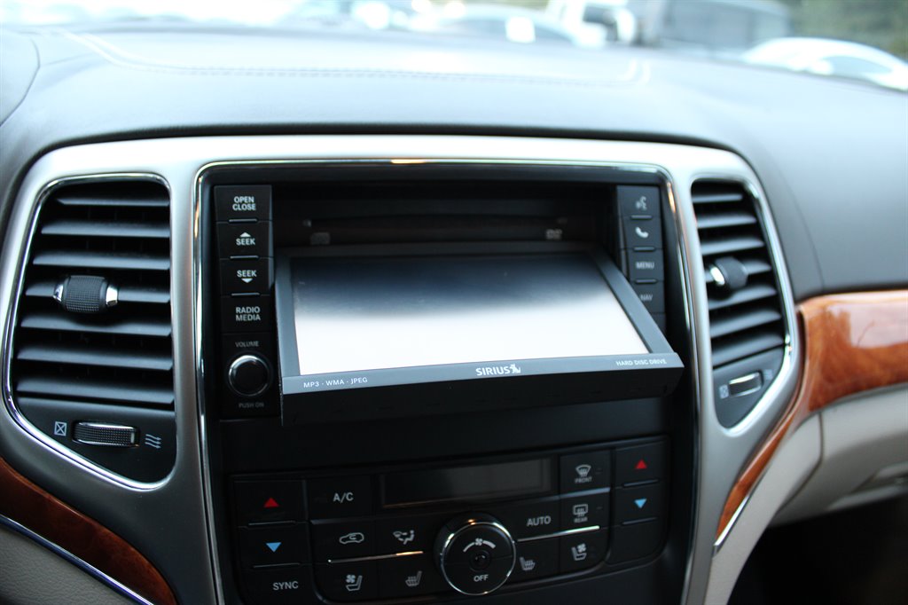 2012 Jeep Cherokee - $9,995