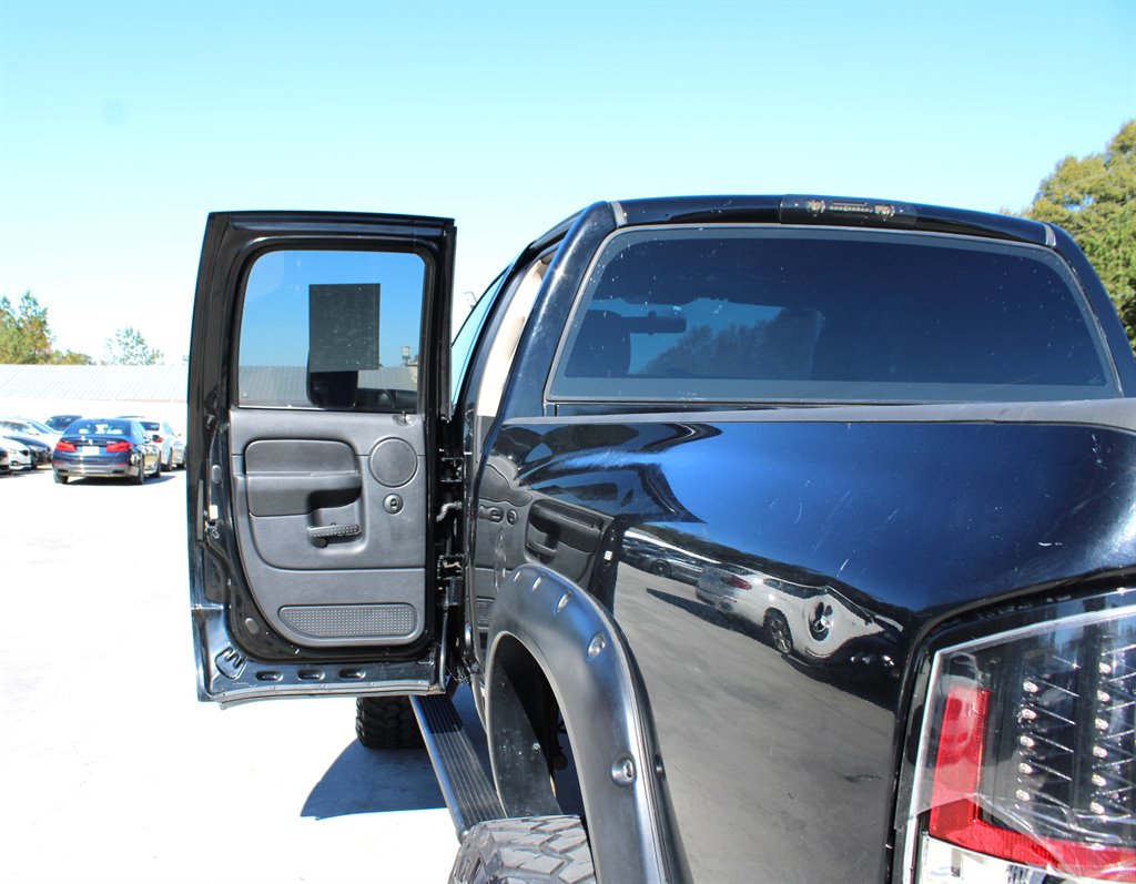 2003 Dodge Ram 2500 - $19,995