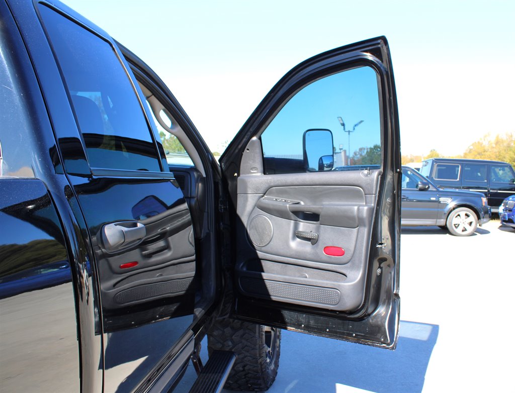 2003 Dodge Ram 2500 - $19,995