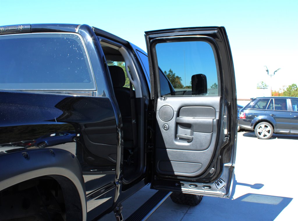 2003 Dodge Ram 2500 - $19,995