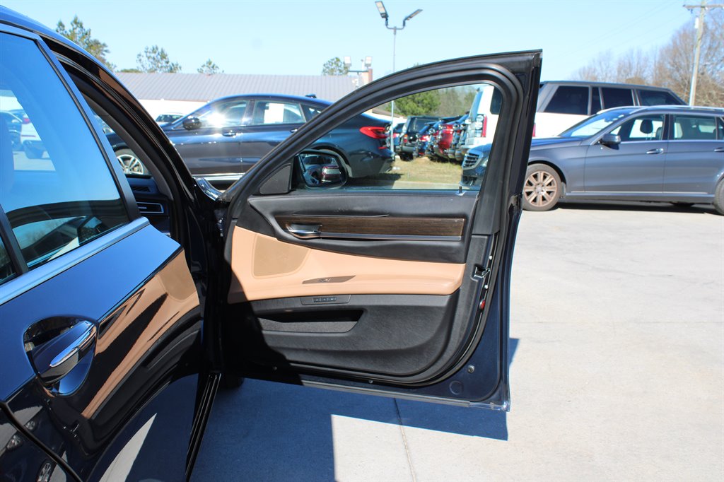 2012 BMW 740i - $8,995