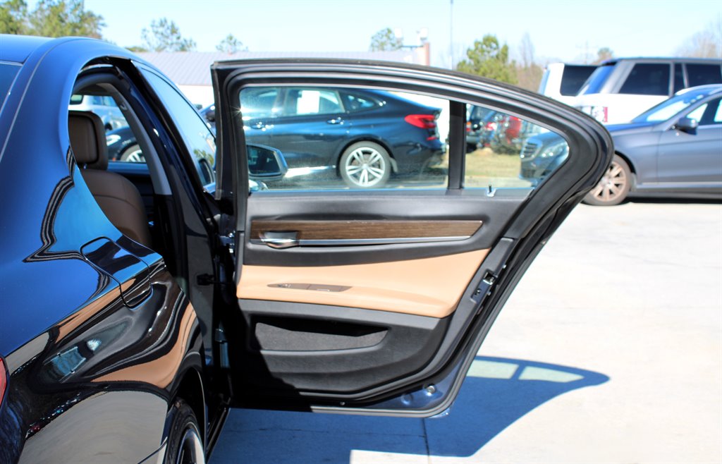 2012 BMW 740i - $8,995