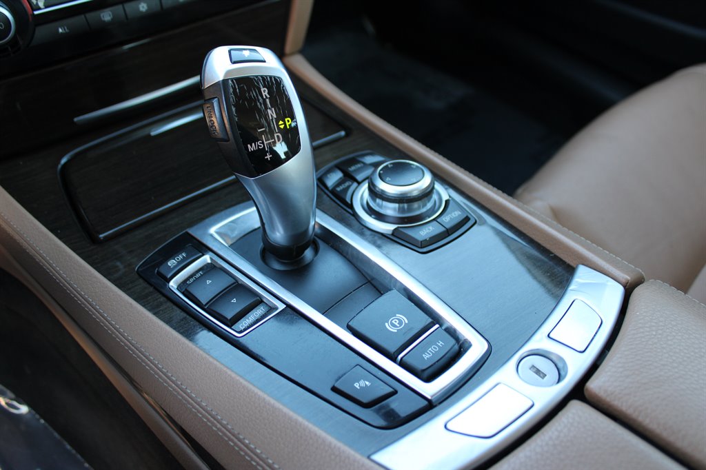 2012 BMW 740i - $8,995