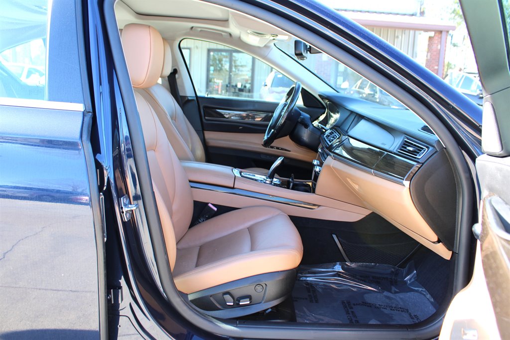 2012 BMW 740i - $8,995