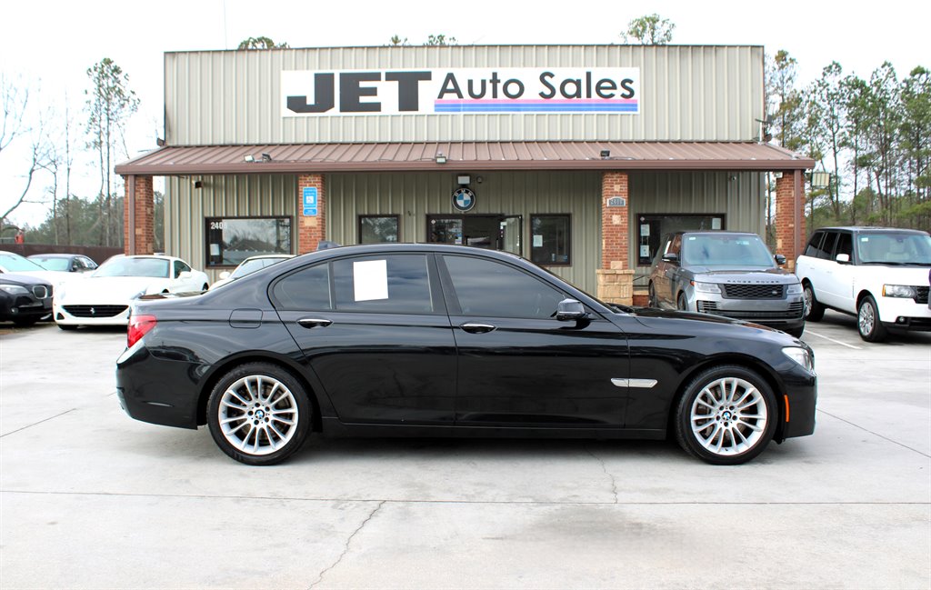 2013 BMW 750Li - $10,995